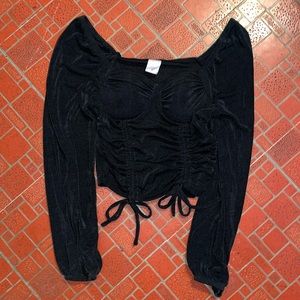Black long sleeve crop top